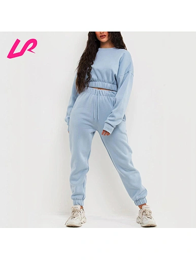 Upgrade your activewear with our cropped sweat suit.
